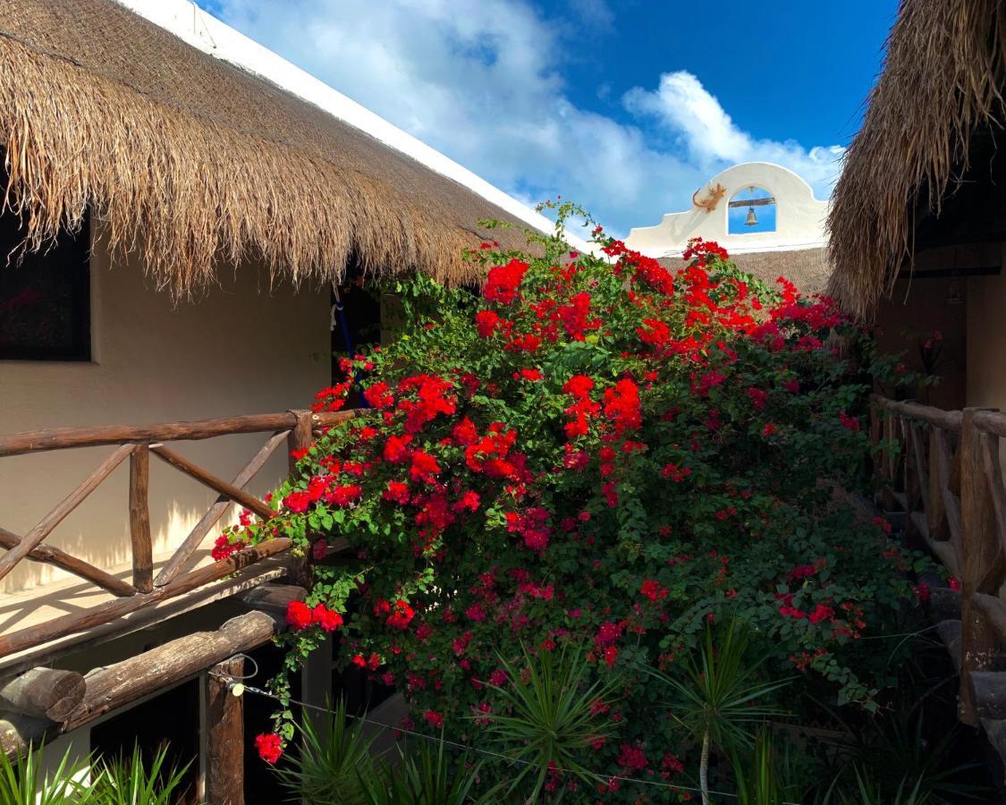 Lo Nuestro Petit Hotel Tulum Kültér fotó